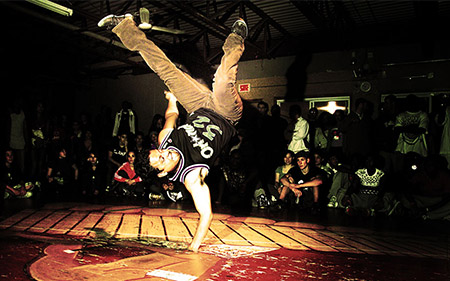 BREAKDANCE