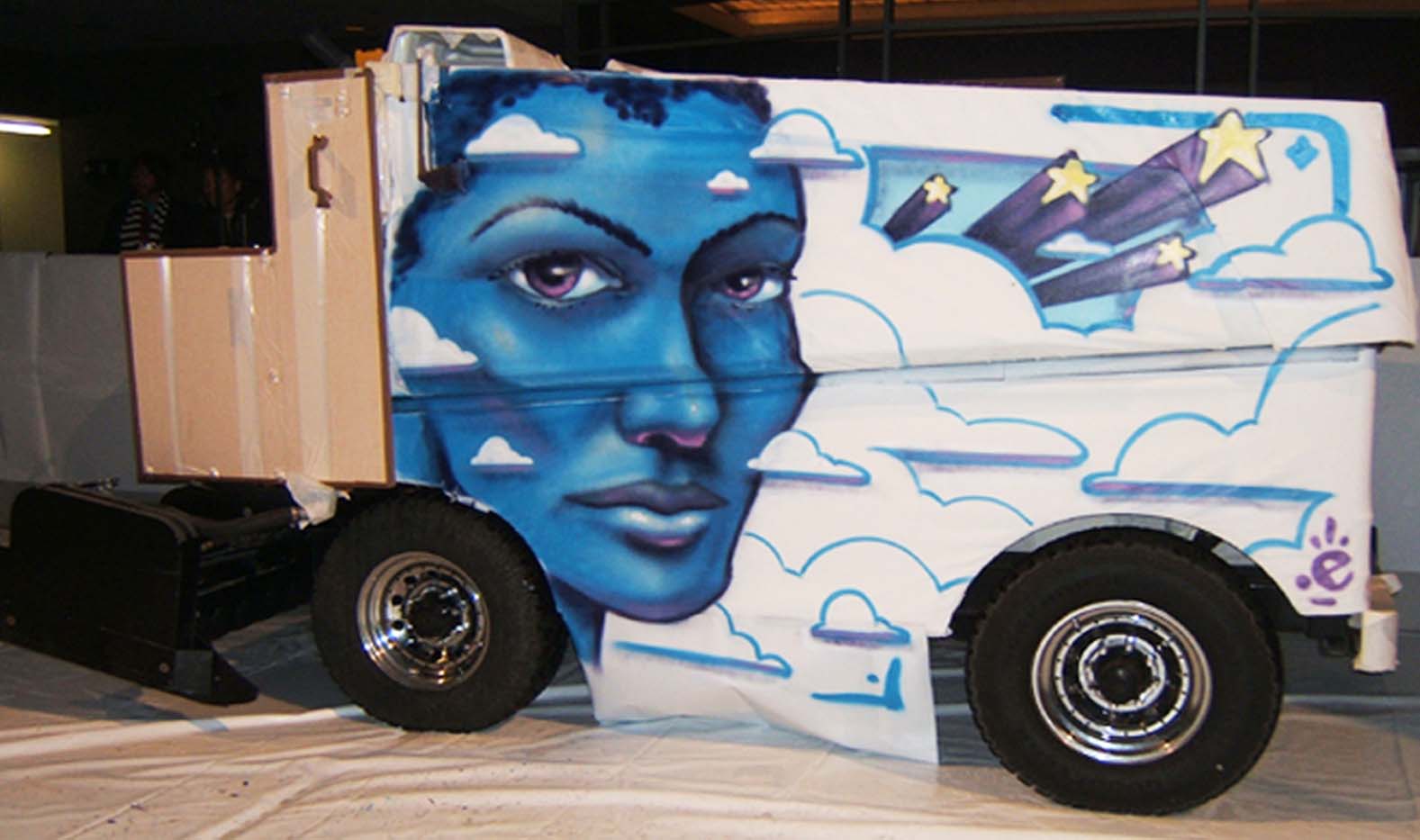 Graffiti mural festival Montreal en lumière